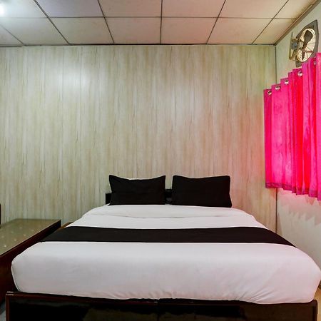 Bhiwadi Collection O Harsh Hotel & Restaurant מראה חיצוני תמונה
